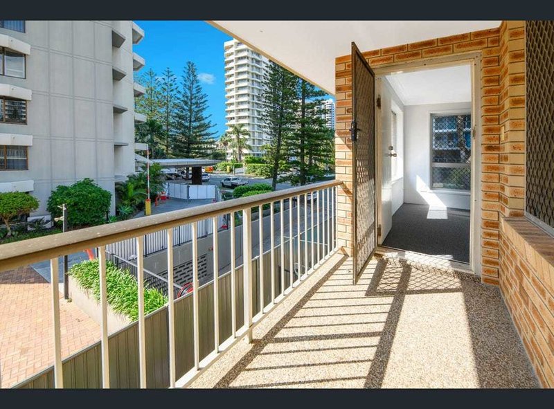 Photo - 5/27 Enderley Ave , Surfers Paradise QLD 4217 - Image 8