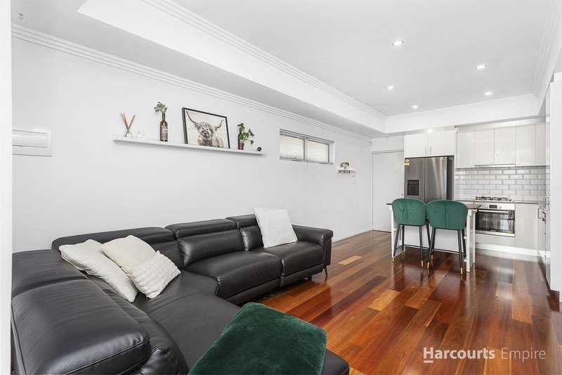 Photo - 5/27 Green Avenue, Balcatta WA 6021 - Image 8