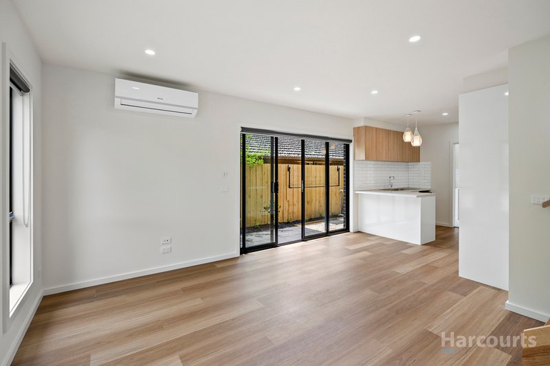 Photo - 5/27 Gresford Road, Wantirna VIC 3152 - Image 5