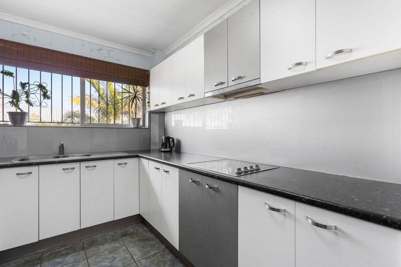 Photo - 5/27 Miles Street, Clayfield QLD 4011 - Image 2