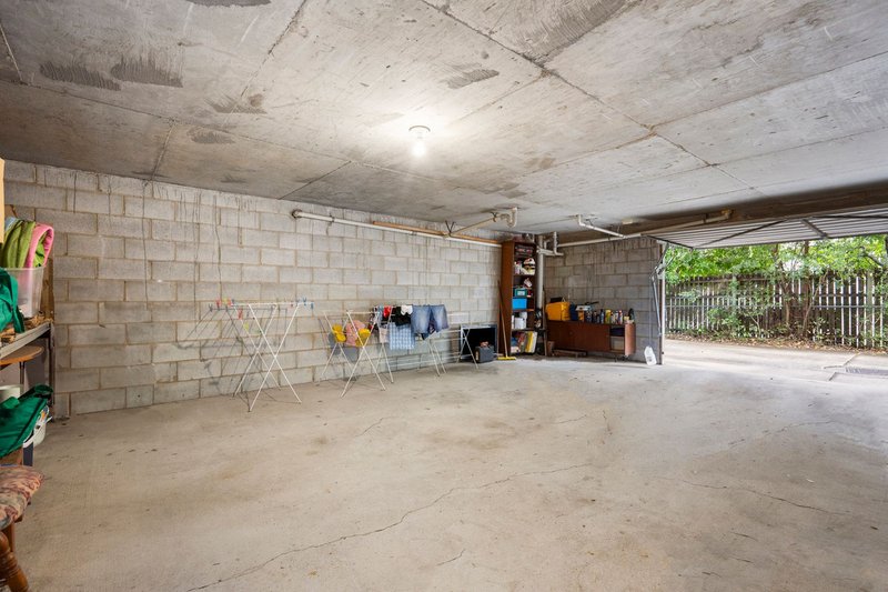 Photo - 5/27 Miles Street, Clayfield QLD 4011 - Image 17