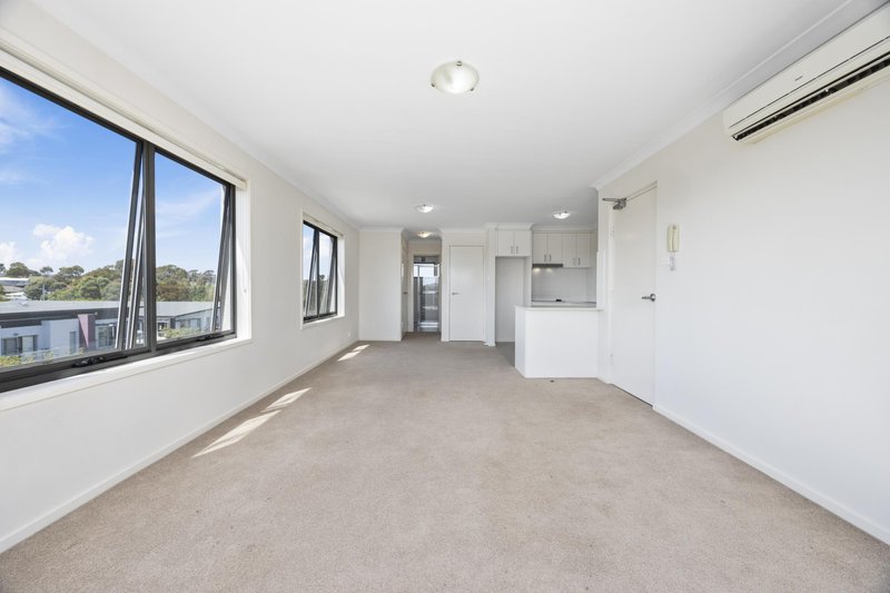 Photo - 52/75 Elizabeth Jolley Crescent, Franklin ACT 2913 - Image 4