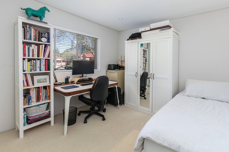 Photo - 5/27A Eaton Street, Neutral Bay NSW 2089 - Image 8