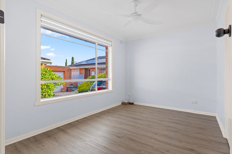 Photo - 5/28 Commercial Road, Footscray VIC 3011 - Image 2