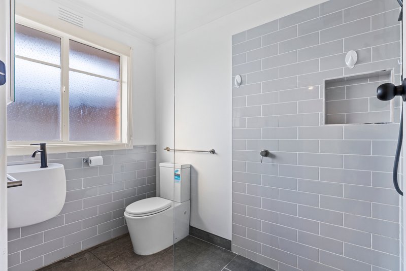 Photo - 5/28 Commercial Road, Footscray VIC 3011 - Image 4