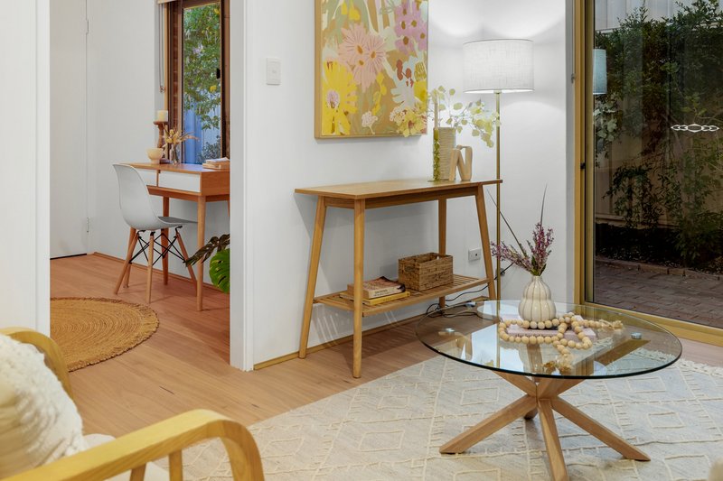 Photo - 5/28 Wood Street, Inglewood WA 6052 - Image 6