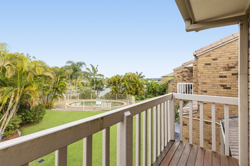 Photo - 5/280 Christine Avenue, Varsity Lakes QLD 4227 - Image 2
