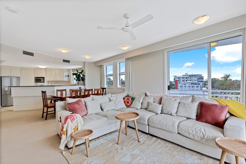 Photo - 52/80 Picnic Point Esplanade, Maroochydore QLD 4558 - Image 5