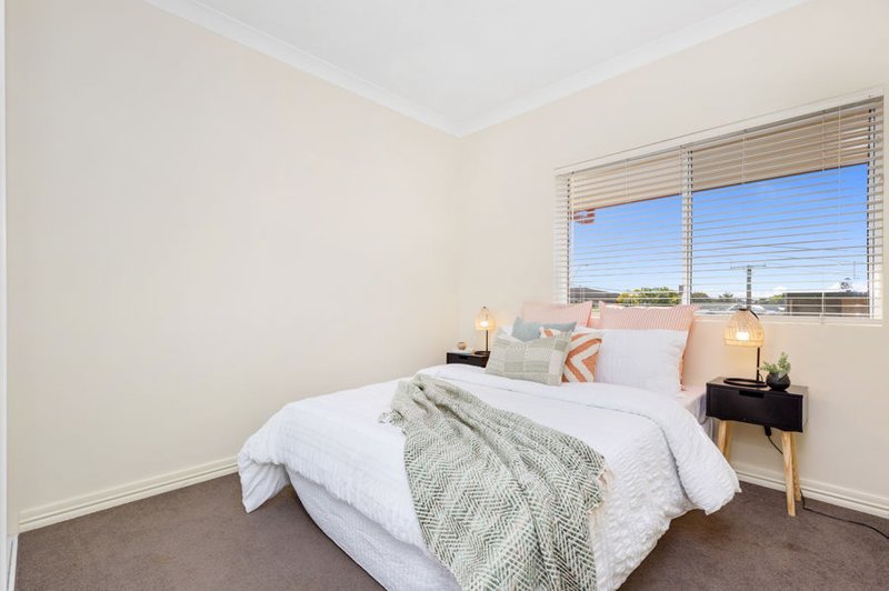 Photo - 5/282 Cavendish Road, Coorparoo QLD 4151 - Image 3