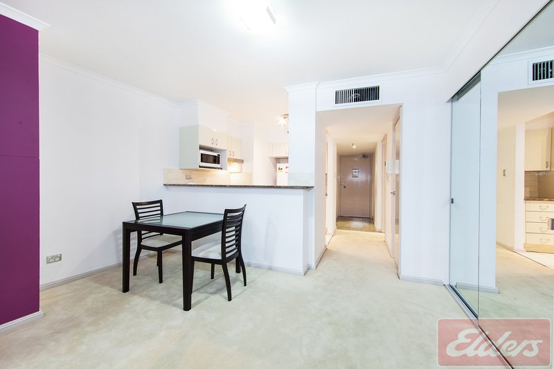 Photo - 5/289-295 Sussex Street, Sydney NSW 2000 - Image 3