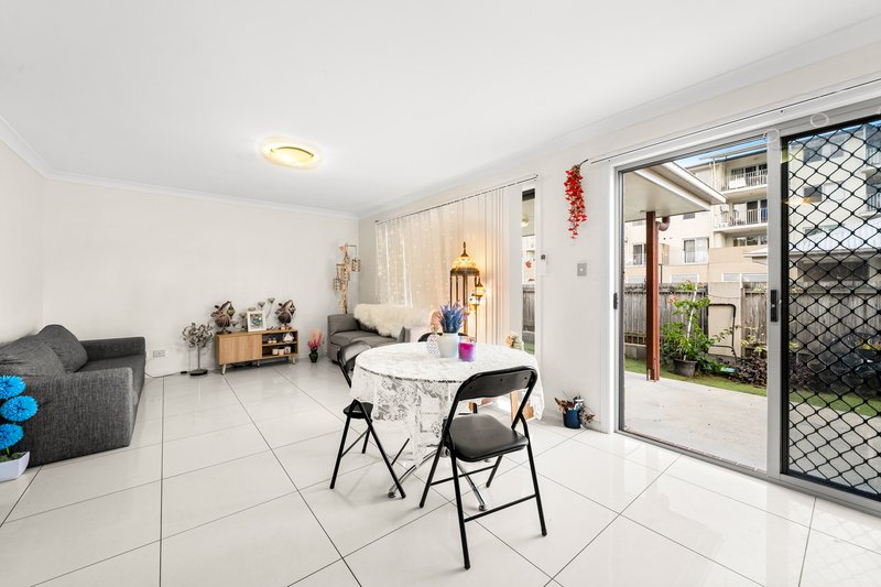 Photo - 5/29-33 Juers Street, Kingston QLD 4114 - Image 3