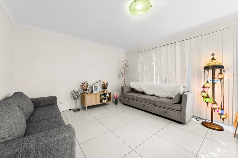 Photo - 5/29-33 Juers Street, Kingston QLD 4114 - Image 4