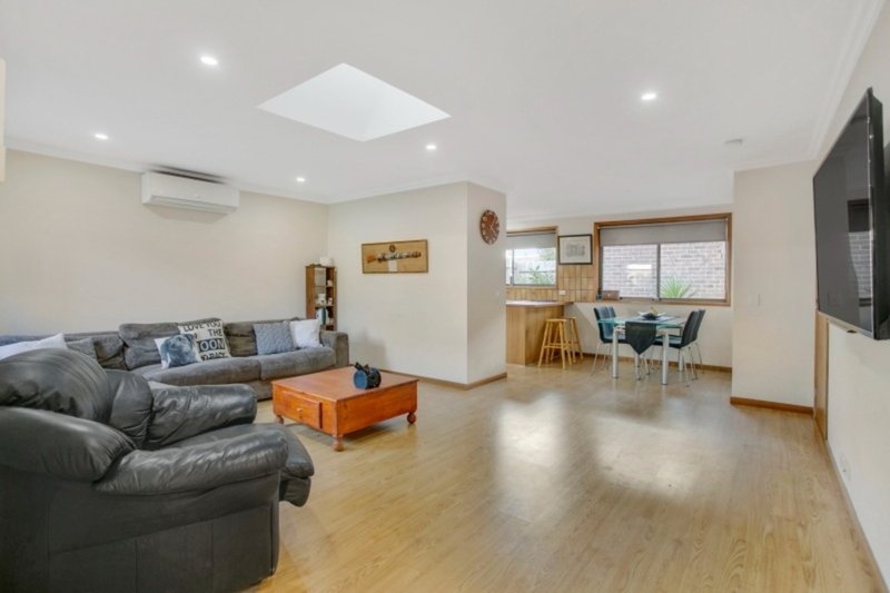 Photo - 5/29 Cricklewood Avenue, Frankston VIC 3199 - Image 3