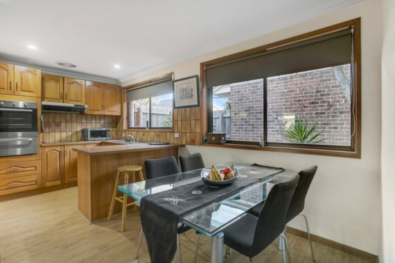 Photo - 5/29 Cricklewood Avenue, Frankston VIC 3199 - Image 5