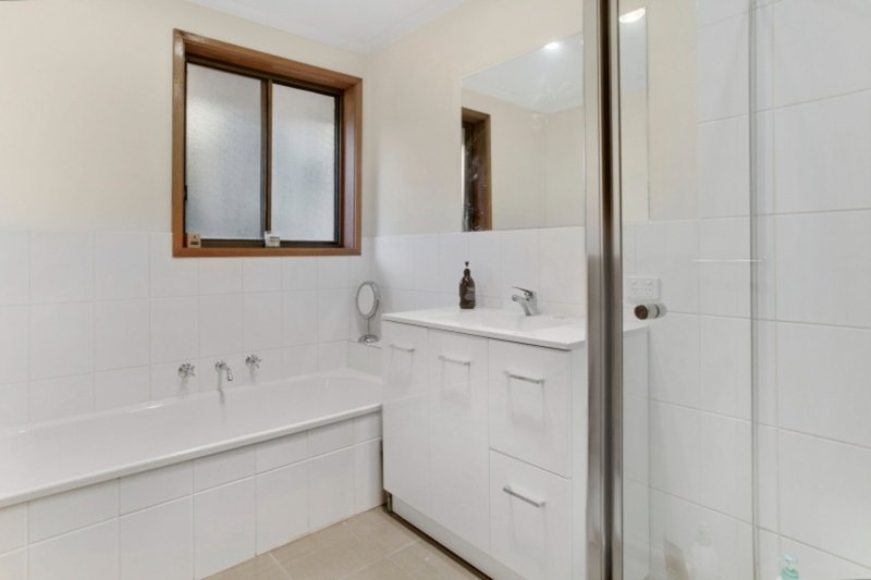 Photo - 5/29 Cricklewood Avenue, Frankston VIC 3199 - Image 7