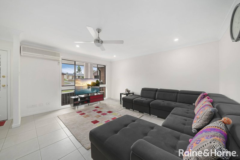 Photo - 5/29 Currawong Street, Ingleburn NSW 2565 - Image 2