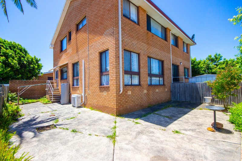 Photo - 5/29 Thompson Street, Long Jetty NSW 2261 - Image 11