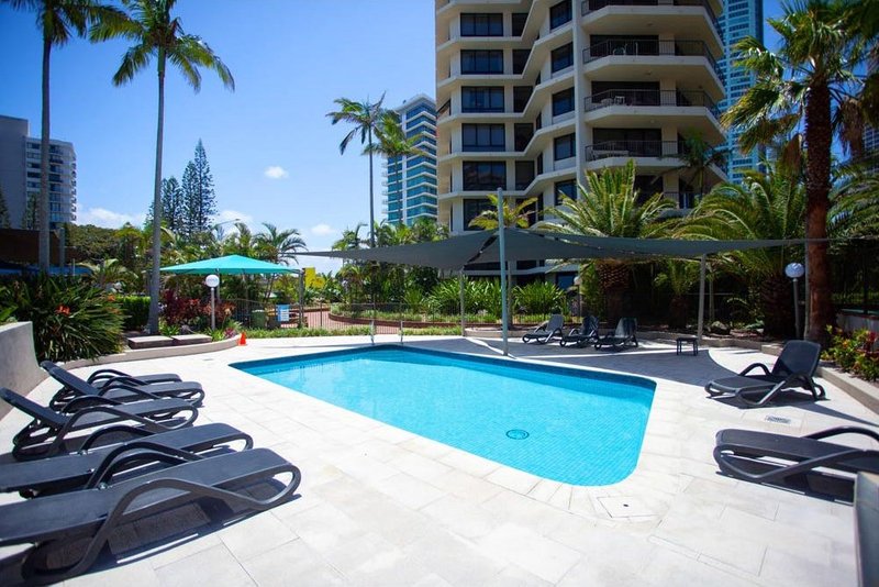 Photo - 5/2981 Surfers Paradise Boulevard, Surfers Paradise QLD 4217 - Image 17