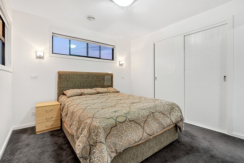 Photo - 52A Ashleigh Crescent, Meadow Heights VIC 3048 - Image 7