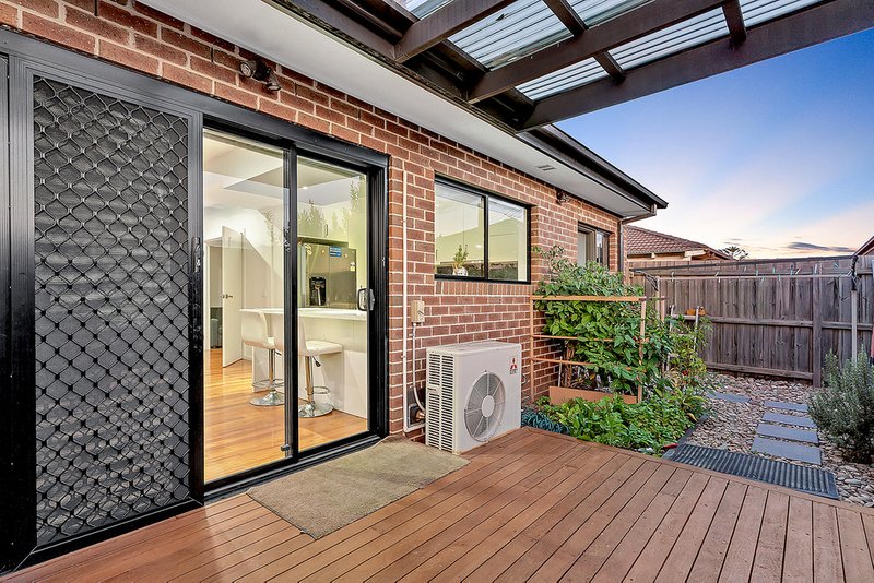 Photo - 52A Ashleigh Crescent, Meadow Heights VIC 3048 - Image 10