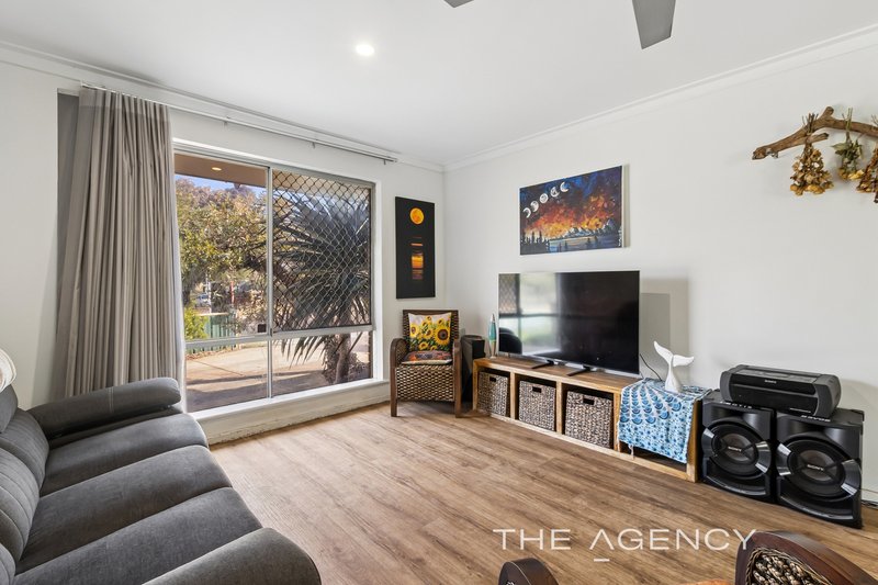 Photo - 52A Blackmore Avenue, Girrawheen WA 6064 - Image 3