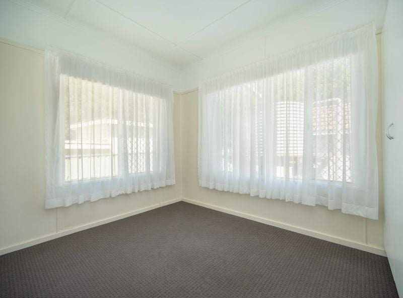 Photo - 52A Gostwyck Street, Newtown QLD 4350 - Image 4