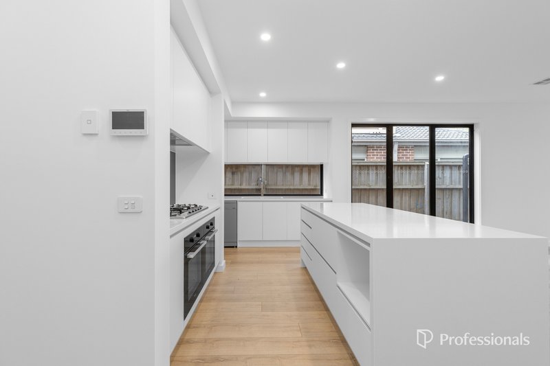 Photo - 52a Kennedy Street, Bentleigh East VIC 3165 - Image 4