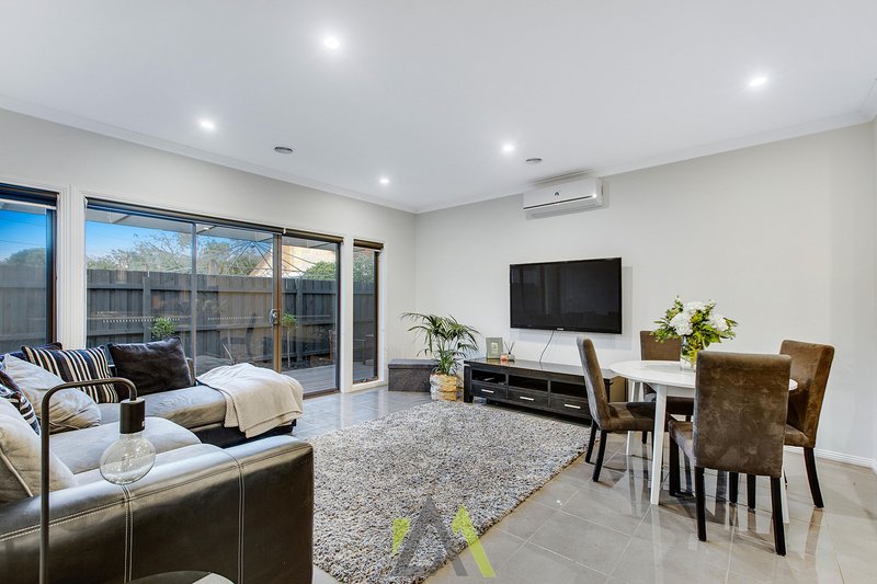 Photo - 52A Pine Street, Frankston North VIC 3200 - Image 7