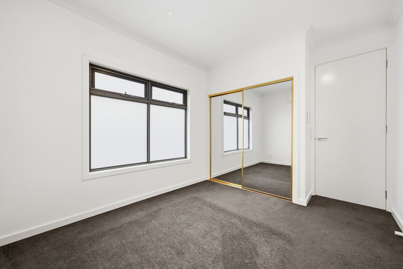 Photo - 52a Warrandyte Road, Ringwood VIC 3134 - Image 7
