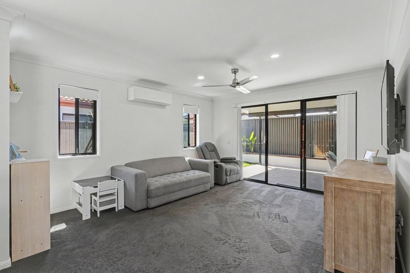 Photo - 52a/64 Gilston Road, Nerang QLD 4211 - Image 3