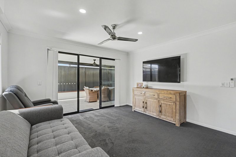 Photo - 52a/64 Gilston Road, Nerang QLD 4211 - Image 8