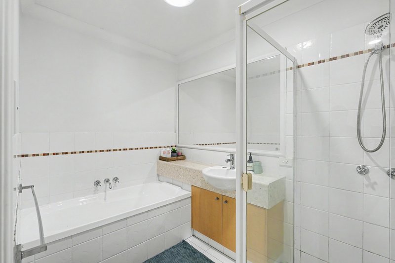 Photo - 52a/64 Gilston Road, Nerang QLD 4211 - Image 14