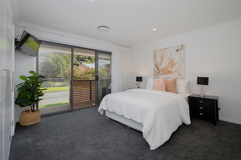 Photo - 52C Fairfax Road, Warners Bay NSW 2282 - Image 11