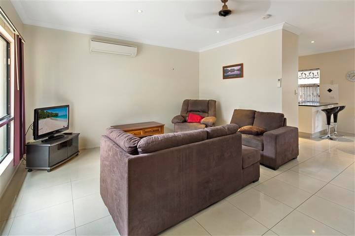 Photo - 5/3-5 Erromango Drive, Jubilee Pocket QLD 4802 - Image 7