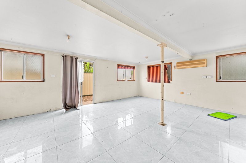 Photo - 53-55 Jarrah Crescent, Logan Central QLD 4114 - Image 11