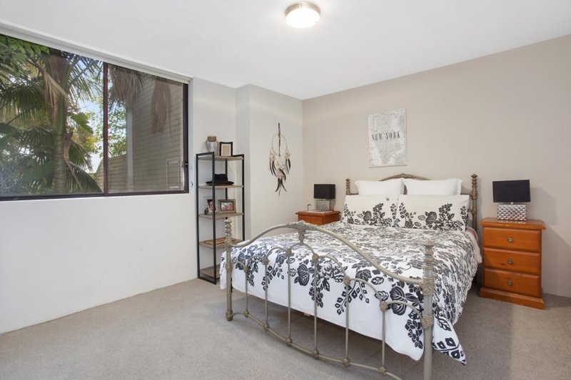 Photo - 5/3-7 Mactier Street, Narrabeen NSW 2101 - Image 5