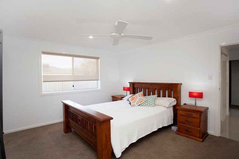 Photo - 53 Albatross Way, Old Bar NSW 2430 - Image 11