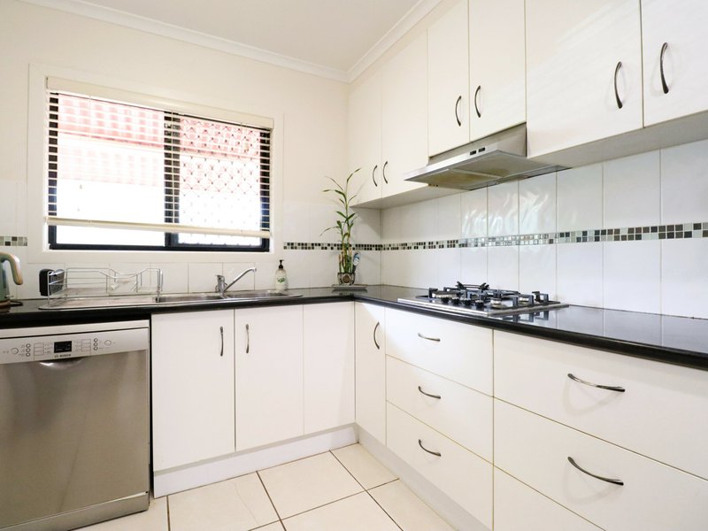 Photo - 53 Alexander Street, Surat QLD 4417 - Image 8