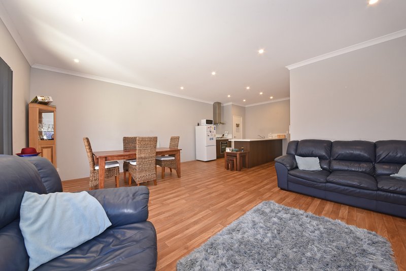 Photo - 53 Aviator Boulevard, Clarkson WA 6030 - Image 10