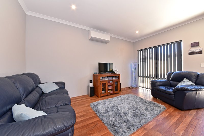 Photo - 53 Aviator Boulevard, Clarkson WA 6030 - Image 11