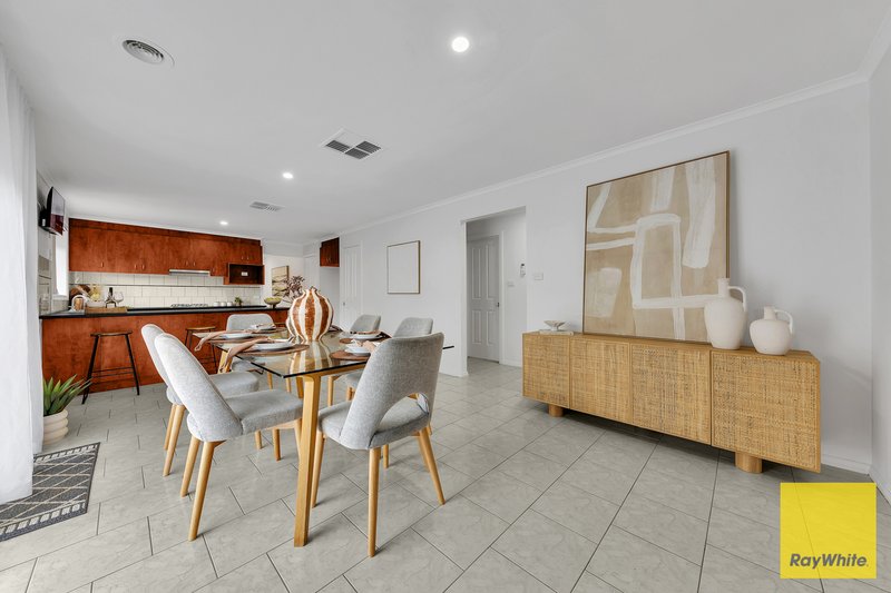 Photo - 53 Baden Powell Drive, Tarneit VIC 3029 - Image 9