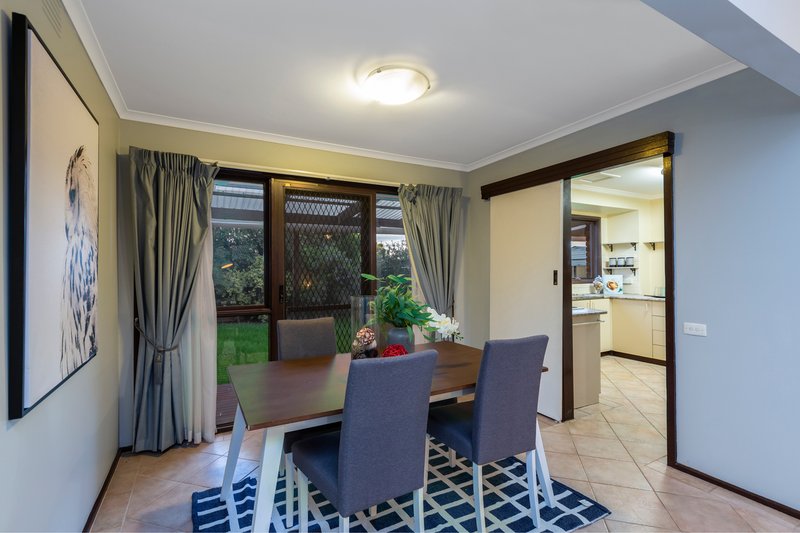 Photo - 53 Baggott Drive, Hoppers Crossing VIC 3029 - Image 9