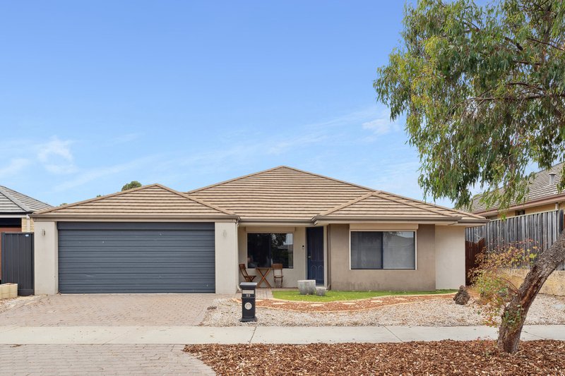 Photo - 53 Banrock Drive, Ellenbrook WA 6069 - Image 3