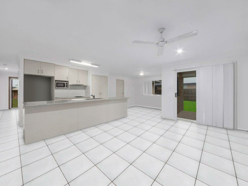 Photo - 53 Bauhinia Street, Boyne Island QLD 4680 - Image 3