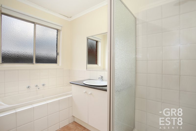 Photo - 53 Bella Crescent, Hallam VIC 3803 - Image 7