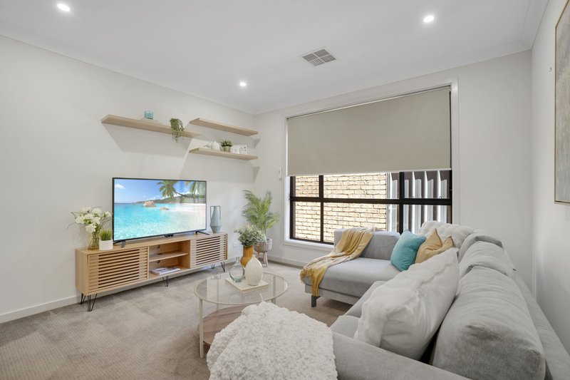 Photo - 53 Bimini Crescent, Mawson Lakes SA 5095 - Image 12