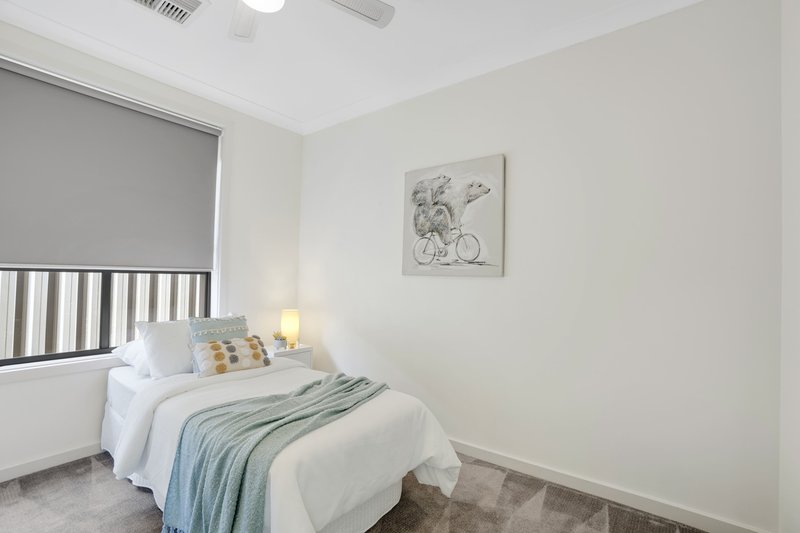 Photo - 53 Bimini Crescent, Mawson Lakes SA 5095 - Image 18