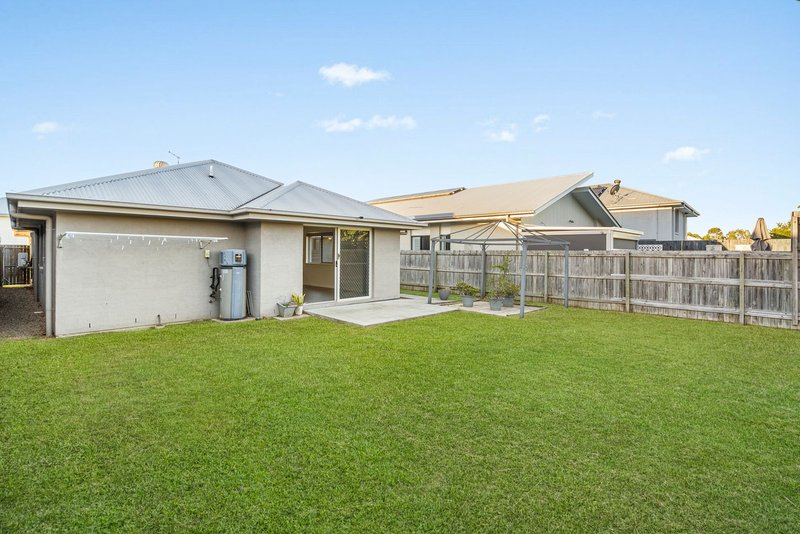Photo - 53 Birkdale Circuit, North Lakes QLD 4509 - Image 12