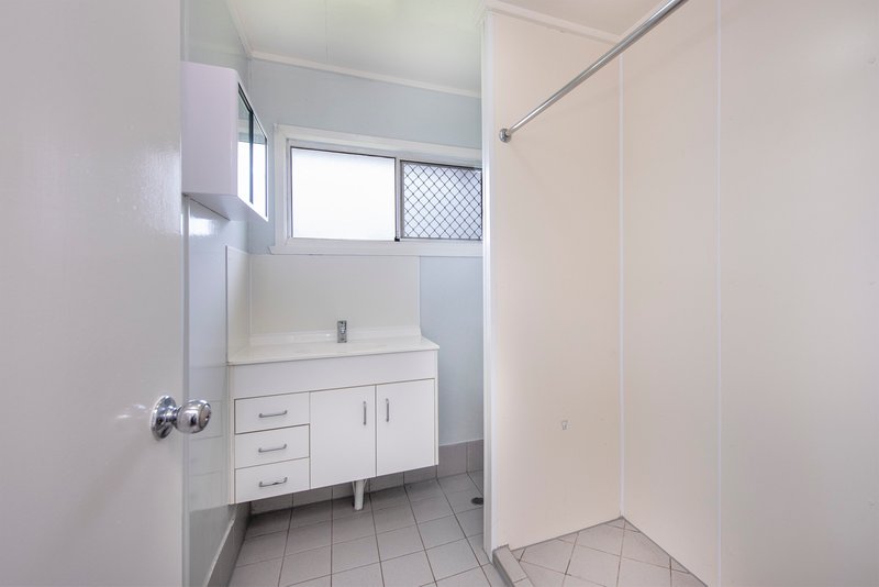 Photo - 53 Birun Street, Woodridge QLD 4114 - Image 8