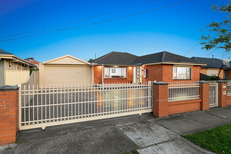 Photo - 53 Bloomfield Road, Noble Park VIC 3174 - Image 2